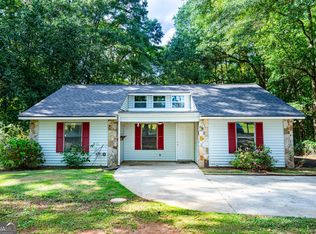 1142 New Hutchinson Mill Rd, Lagrange, GA 30240