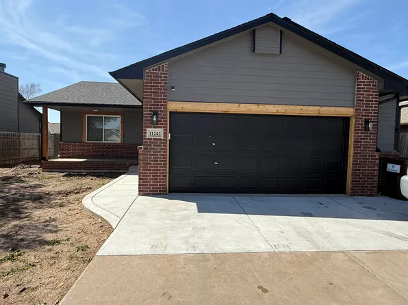 11242 W Carr Ct, Wichita, KS 67209