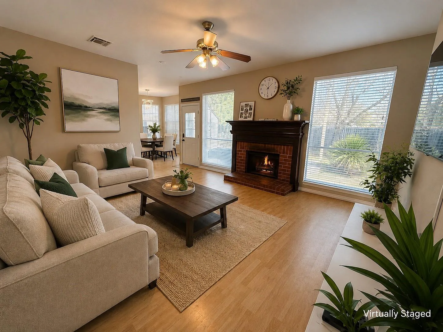 4 bed, 2.5 bath, 2216 sqft, $2,200 — Photo 3