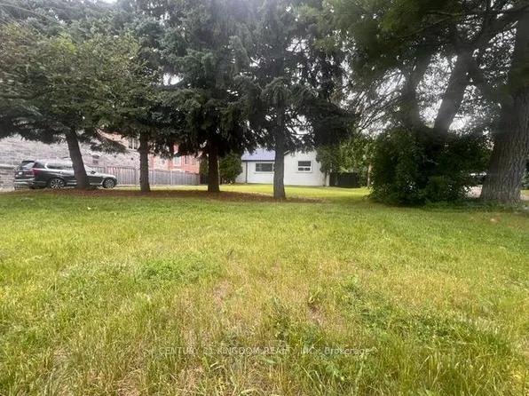 132 Old Harwood Ave, Ajax, ON L1T 4W4
