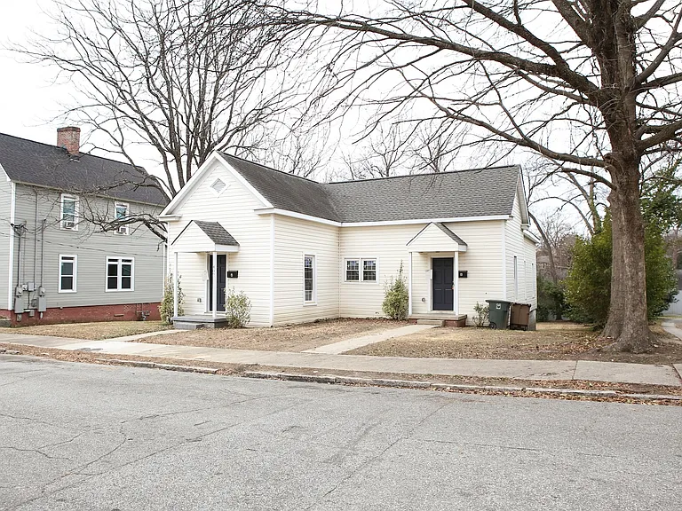 407 N Cedar St #B — Photo 4