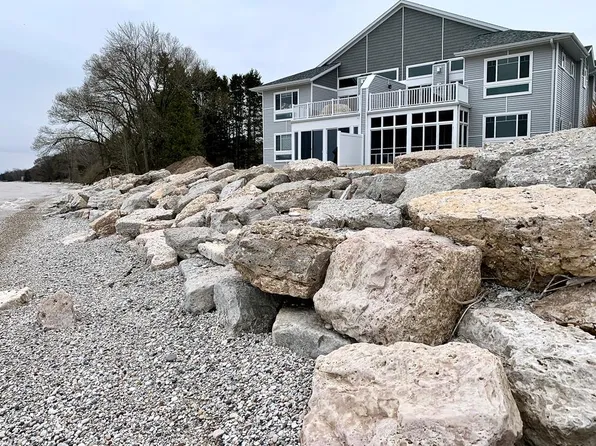 2614 Lake St #0, Algoma, WI 54201