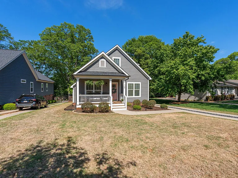 109 W Circle Ave — Photo 3