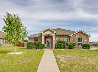 811 Carmen Ana Ave, Grandview, TX 76050