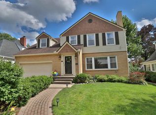 310 W Hollyridge Cir, Peoria, IL