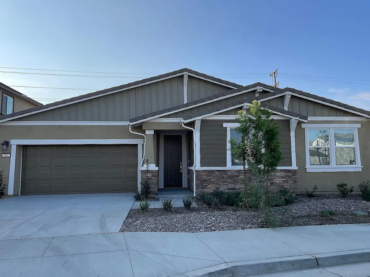 3 bed, 1949 sqft, $3,600 — Photo 1
