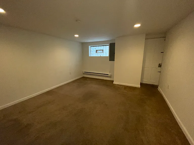 4759 Vista St — Photo 8