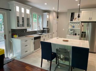 4210 Trumbo Ct, Fairfax, VA 22033