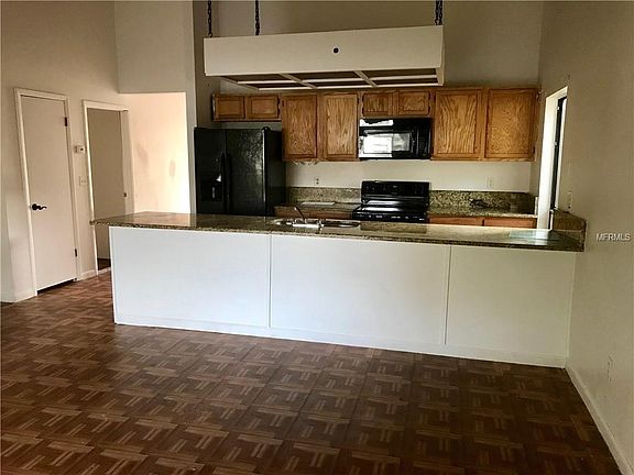2nd image of 5214 2nd St