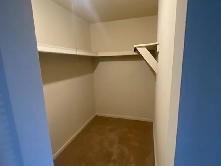 HOLLY GARDEN APARTMENTS — Photo 5