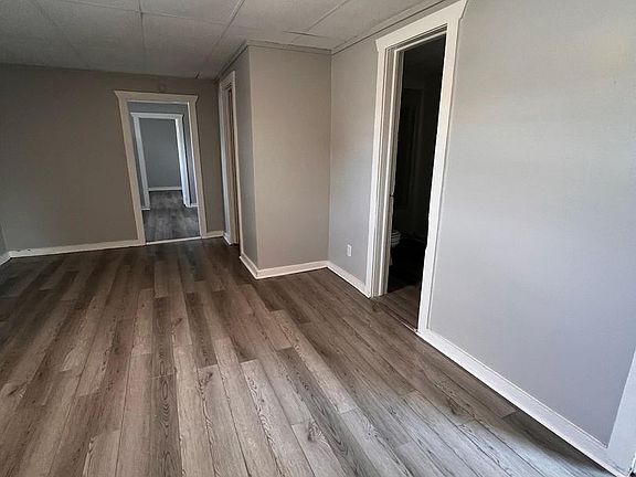 4th image of 104 S Moore Ave #4