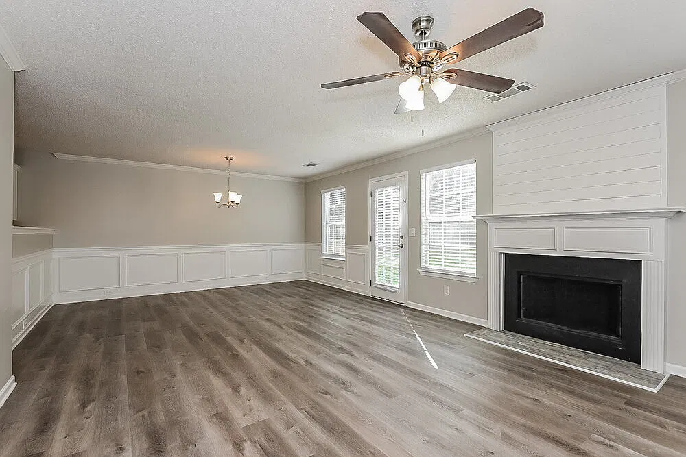3 bed, 2.5 bath, 1790 sqft, $2,260 — Photo 4