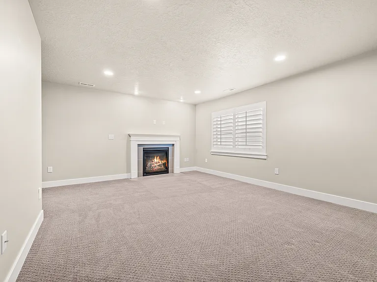 771 E Newfield Dr — Photo 20