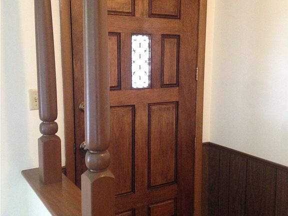 2nd image of 2713 Stratford Dr
