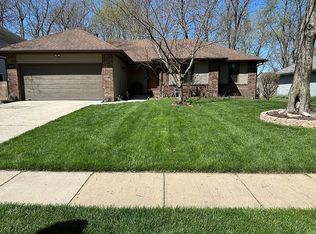 3689 S Ridgecrest Ave, Springfield, MO 65807