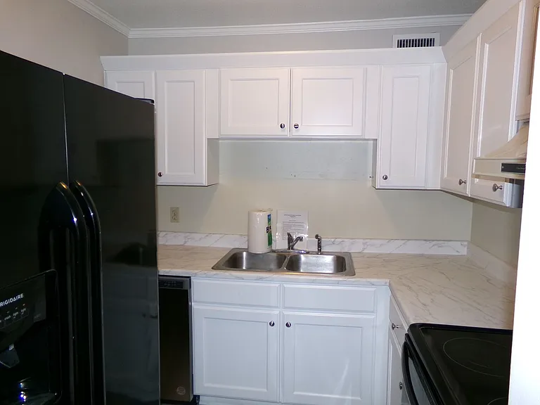 3814 Country Club Rd #K — Photo 2