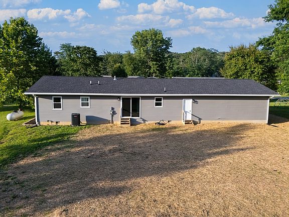4th image of 260 Vernon Dr