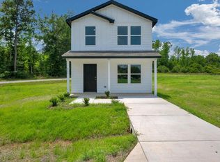 225 Dana Dr, Lufkin, TX 75901