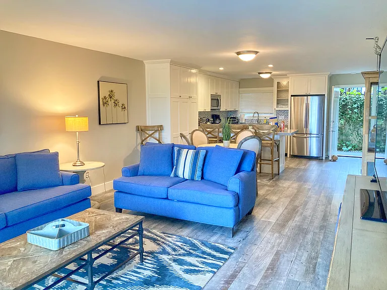 1844 Grand Ave #4 — Photo 8