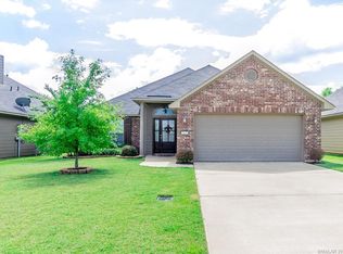 3297 Grand Lake Dr, Bossier City, LA 71111