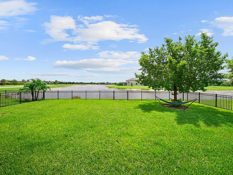 3406 Murcia Ct — Photo 31