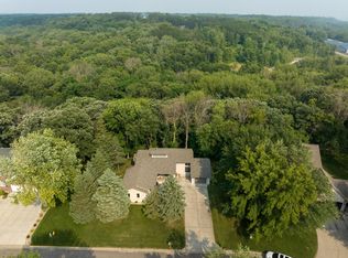 999 Flora Sq, Prescott, WI 54021