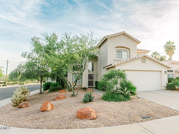 2nd image of 319 W BOLERO Drive