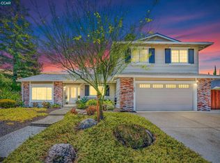 33 El Molino Dr, Clayton, CA 94517