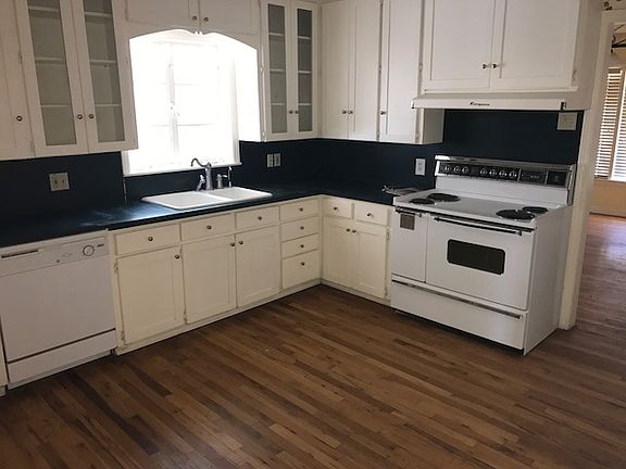 5th image of 3011 24th St #2709