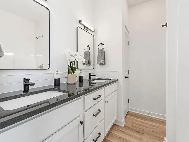 2263 E Spring Hill Ct — Photo 9