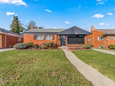 27704 Maplewood St, Garden City, MI, 48135