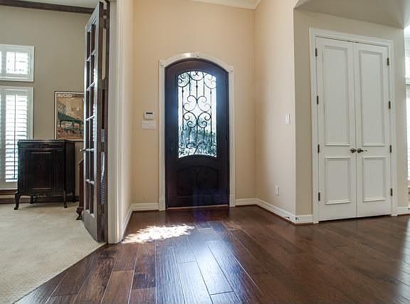 3rd image of 103 Turnberry Cir