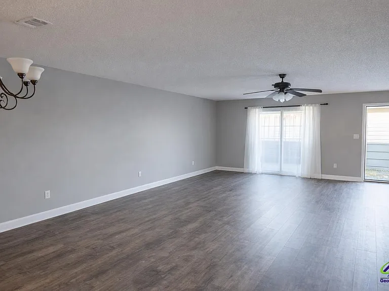 646 Gawin Dr — Photo 4