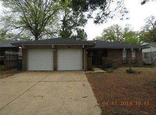 704 Whispering Oak Rd, Oklahoma City, OK 73127
