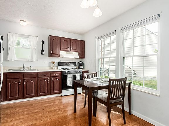 5th image of 1794 Lone Prairie Dr