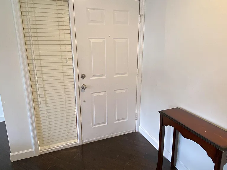 5621 Coach House Cir #D — Photo 16