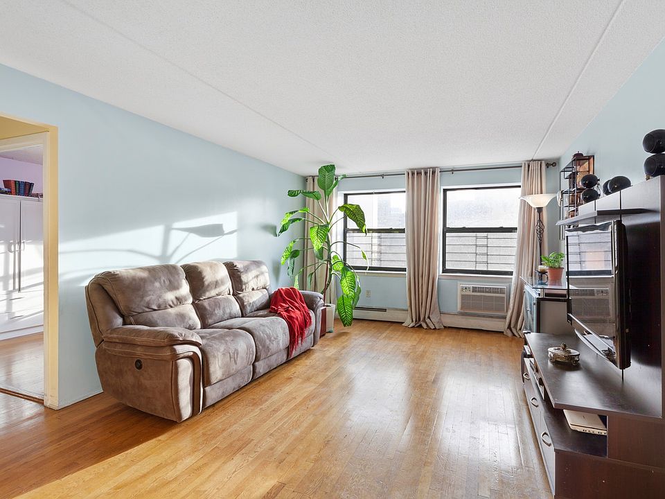 1st image of 130 Lenox Ave APT 525