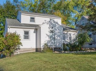 27 Highland Ave, Dover, NJ 07801