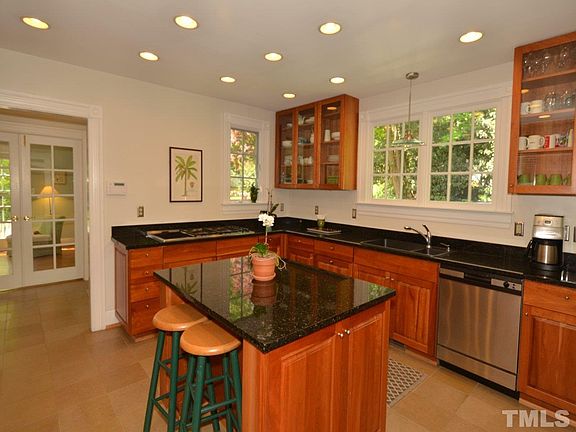 5th image of 338 Tenney Cir