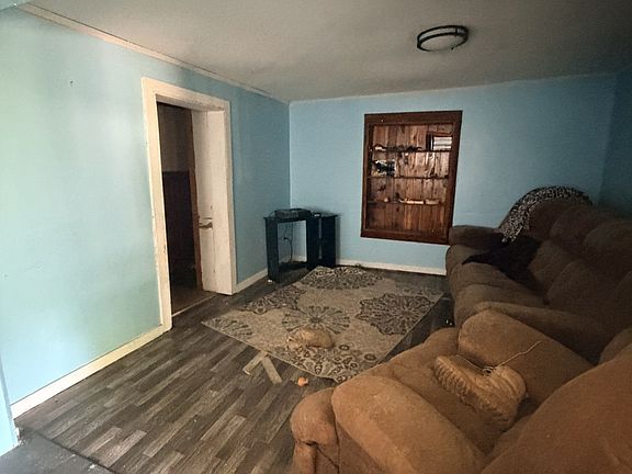 3rd image of 14356 Highway 438 W