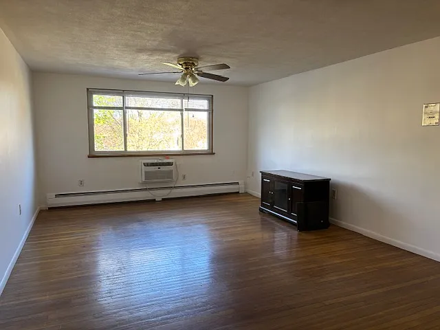 5 Albert Dr #10 — Photo 6