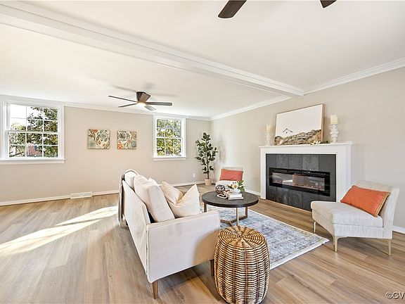 5th image of 9106 Crystalwood Ln