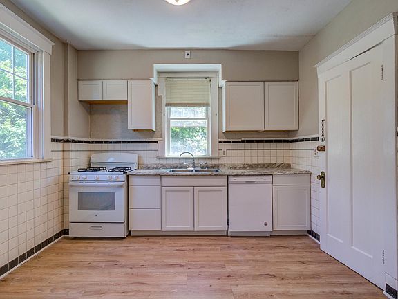 3rd image of 4151 Saint Williams Ave #1