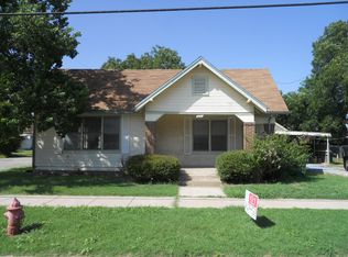 516 W Walnut St, Coleman, TX 76834