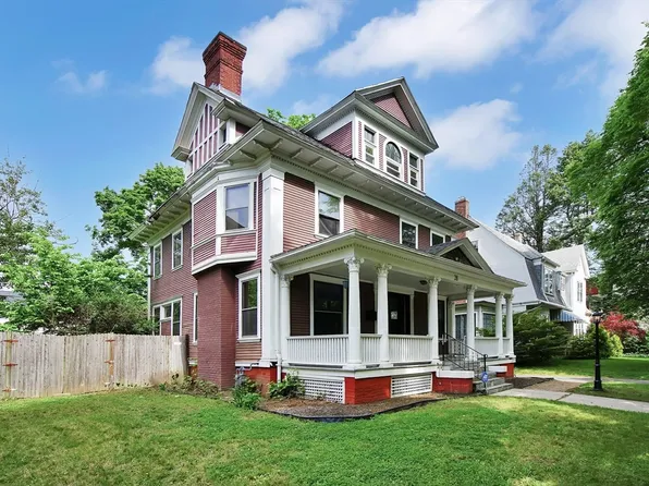 28 Marengo Park, Springfield, MA 01108