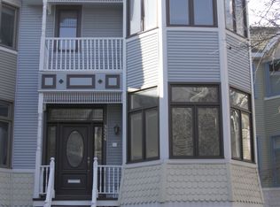 3324 N Racine Ave, Chicago, IL 60657