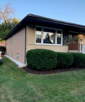 3rd image of 14113 Greenbay Ave