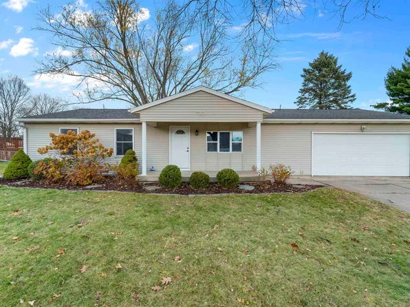 7010 Donna Dr, Middleton, WI 53562