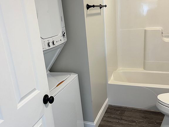 3rd image of 64 Cleveland St #3