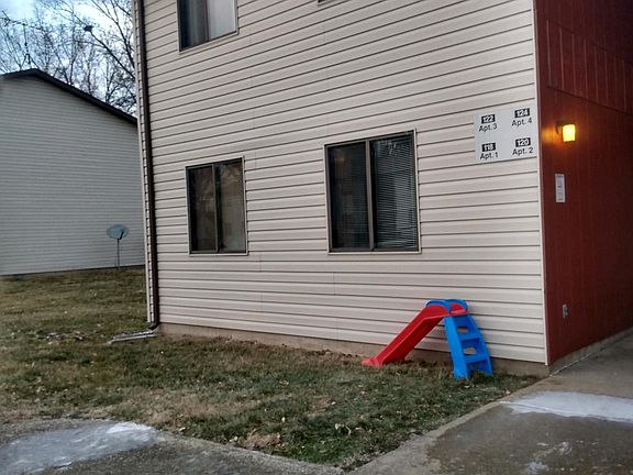 BOTTOM APARTMENT AVAILABLE